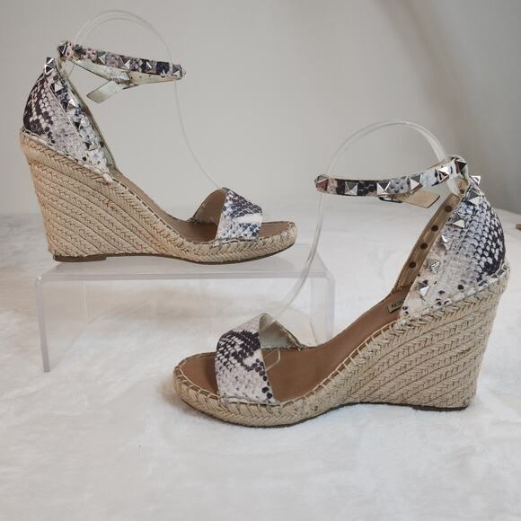 Steve Madden Heels 7.5 Espadrille Wedges Snakeskin Python Studded Spikes Ankle - Picture 3 of 13